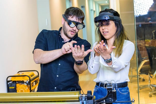 La technologie de réalité virtuelle de Frontline.io en démonstration à la Drupa
