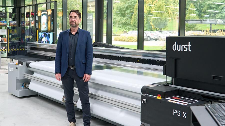 Durst lanceert P5 X vlakbedprinter met roloptie